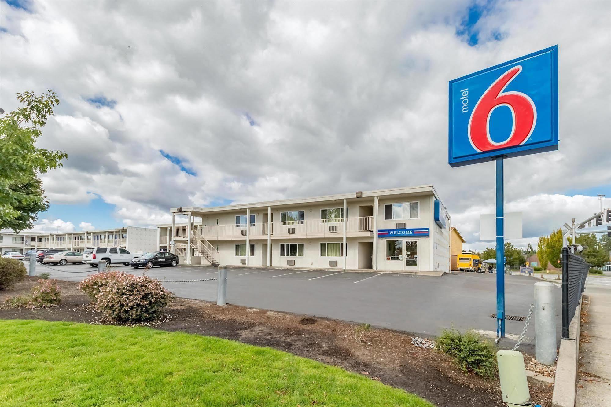 Motel 6-Beaverton, OR Buitenkant foto